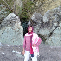 Susanti Yusuf Dapat Saldo Pulsa Gratis